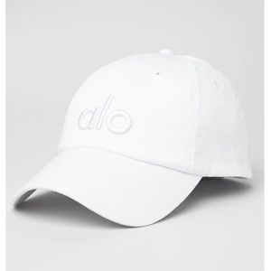 Alo off duty cap in bright white